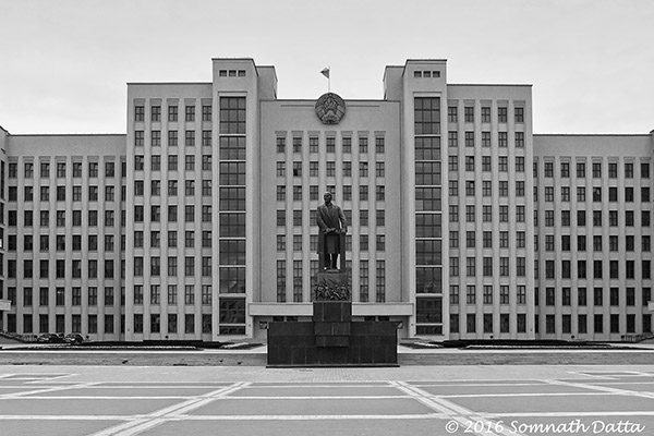 %_tempFileNameLenin%20statue%20in%20Minsk%20in%20front%20of%20the%20government%20building%