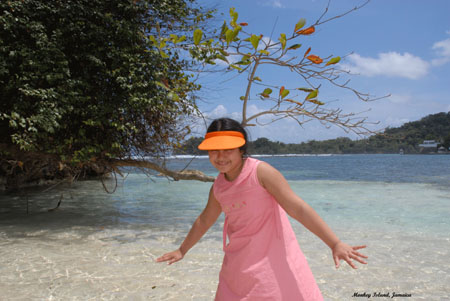 Ani in Monkey Island